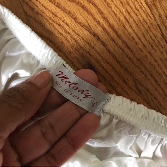 Melady White Slip Skirt - Picture 2 of 5